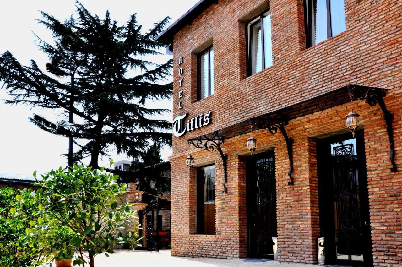Tiflis Hotel Eksteriør bilde