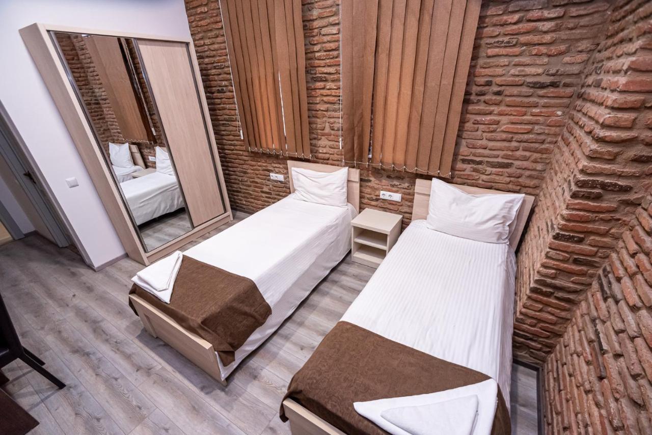 Tiflis Hotel Eksteriør bilde