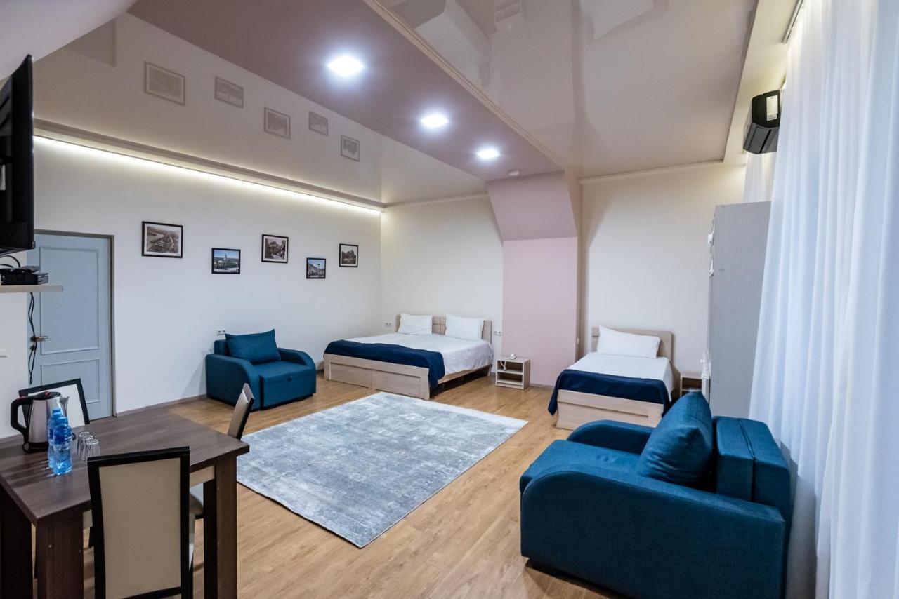 Tiflis Hotel Eksteriør bilde
