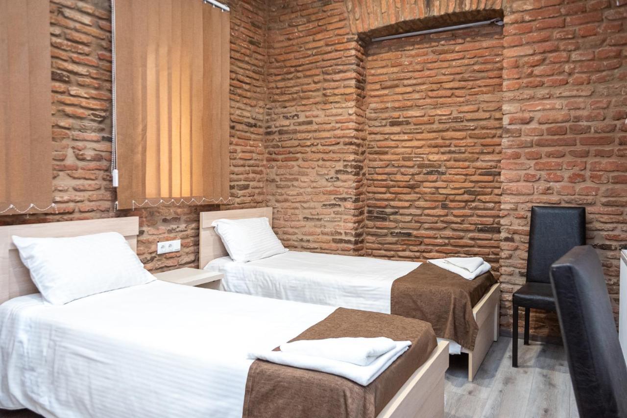 Tiflis Hotel Eksteriør bilde